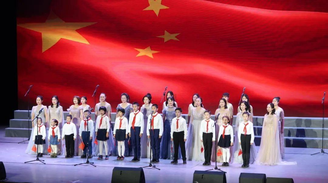 《龙图将侠》第一七五回 颜巡按见驾覆旨 小五义试艺封官